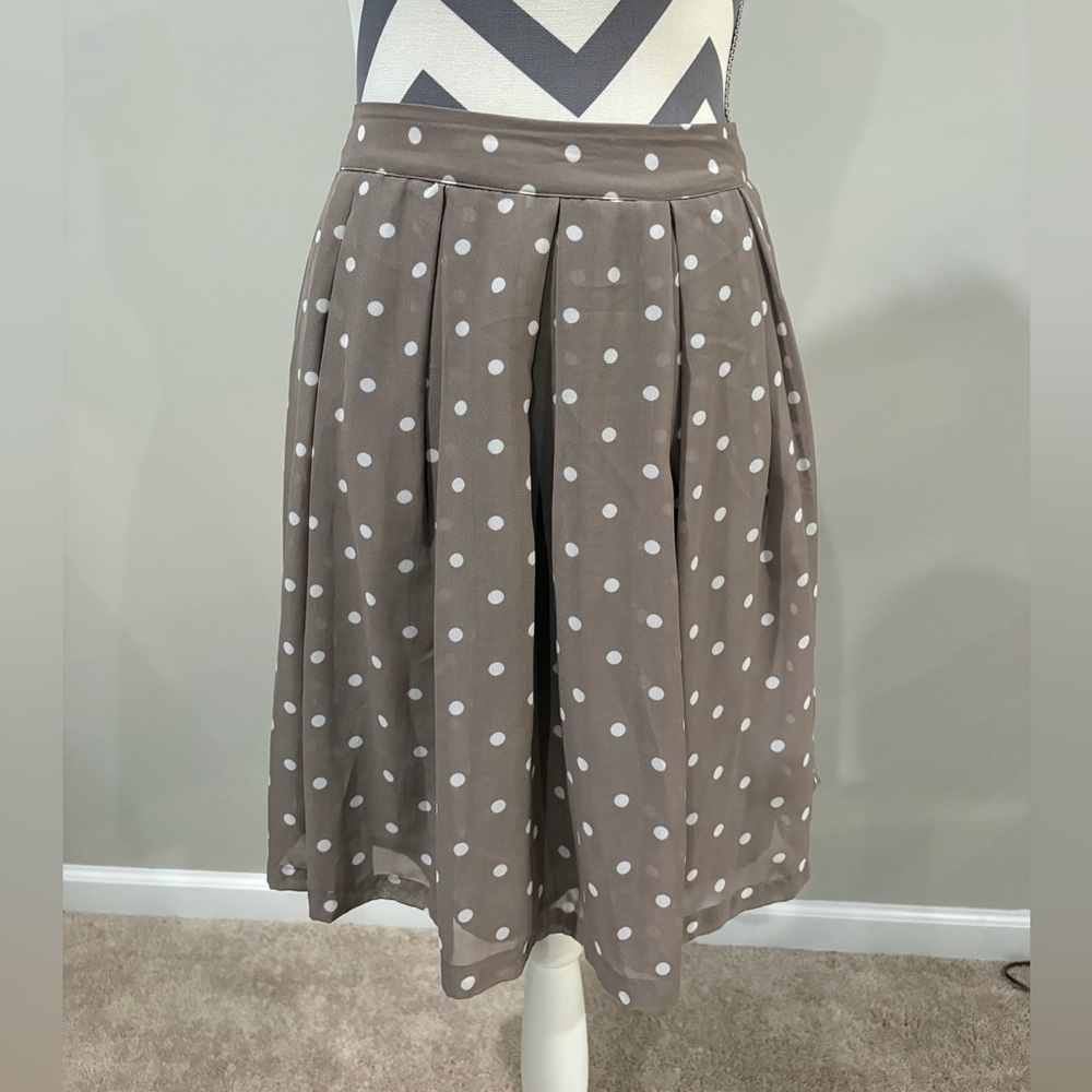H&M Taupe Polka Dot Pleated Midi Skirt
